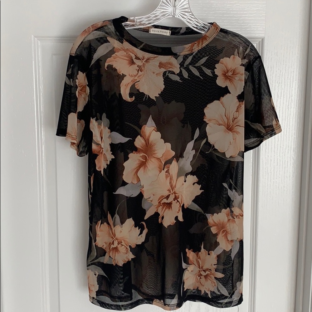STEVE HENDER sheer, floral, tshirt/ blouse.